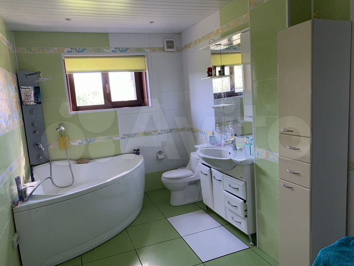 Дом 170 м² на участке 12 сот.