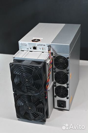 Asic-майнер Bitmain Antminer S21 200TH/s