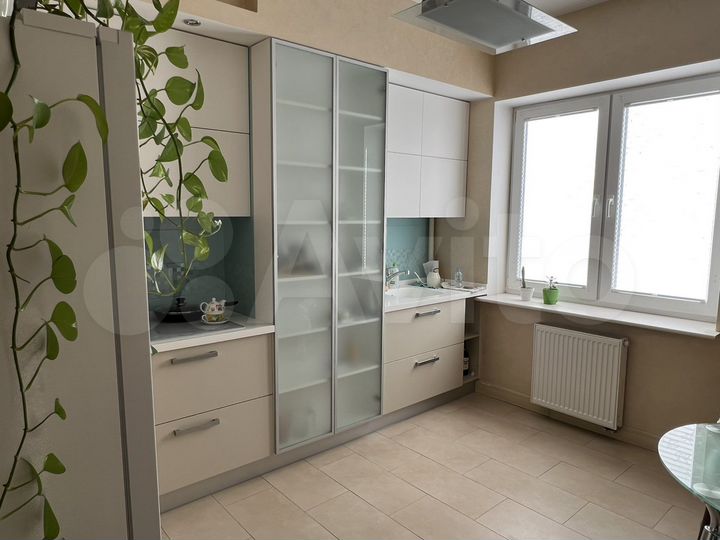 2-к. квартира, 60 м², 7/14 эт.