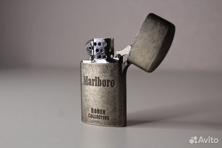 Коллекционная зажигалка Marlboro Rodeo Collection