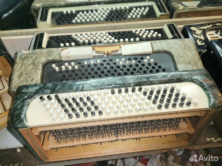 Левые полукорпуса баянов и аккордеонов