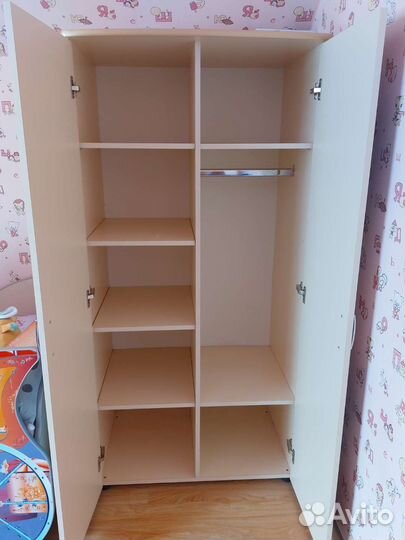 Комплект мебели для детской комнаты