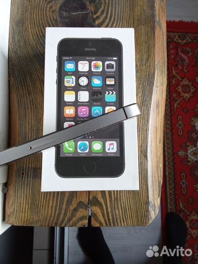 Телефон iPhone 5s