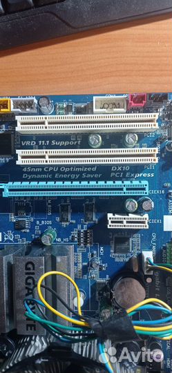 Материнская плата 775