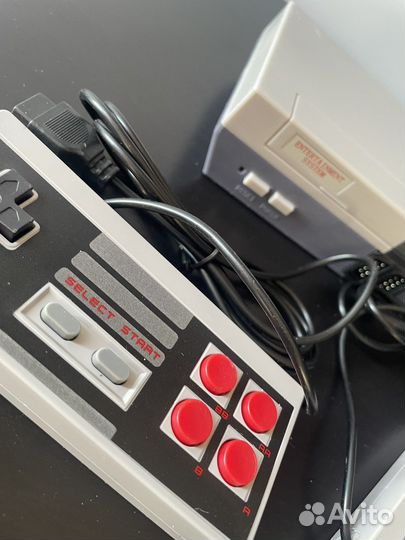 Игровая приставка dendy