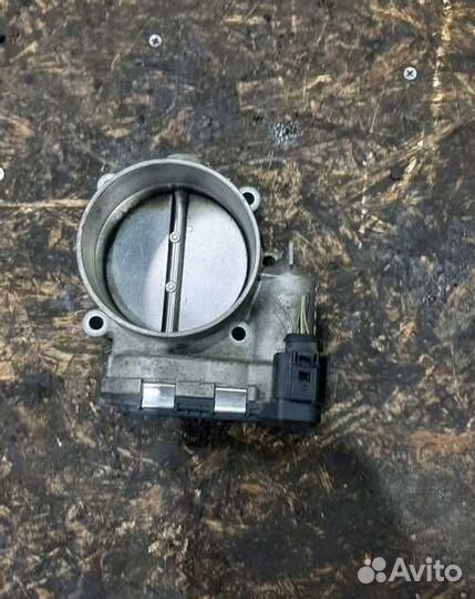 Дроссельная заслонка Audi Q7 4L 4.2 BAR / Touareg