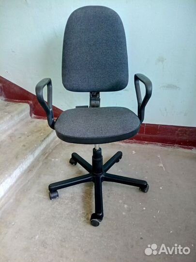 Компьютерное кресло