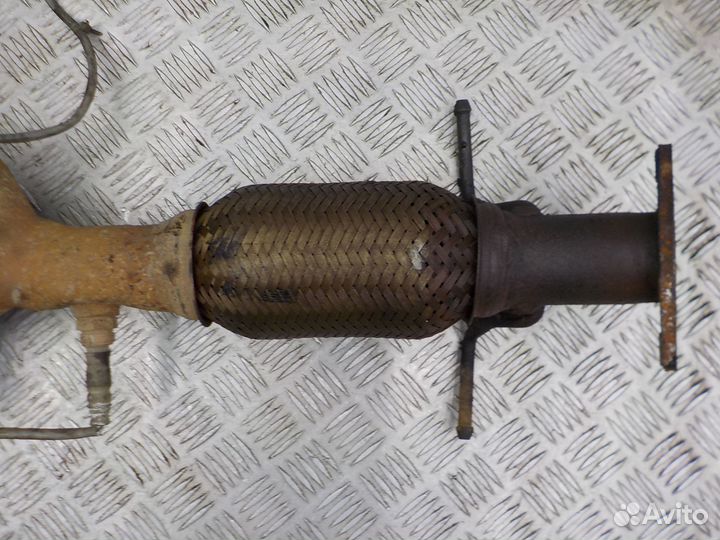 Коллектор выпускной с катализатором на Mazda 3