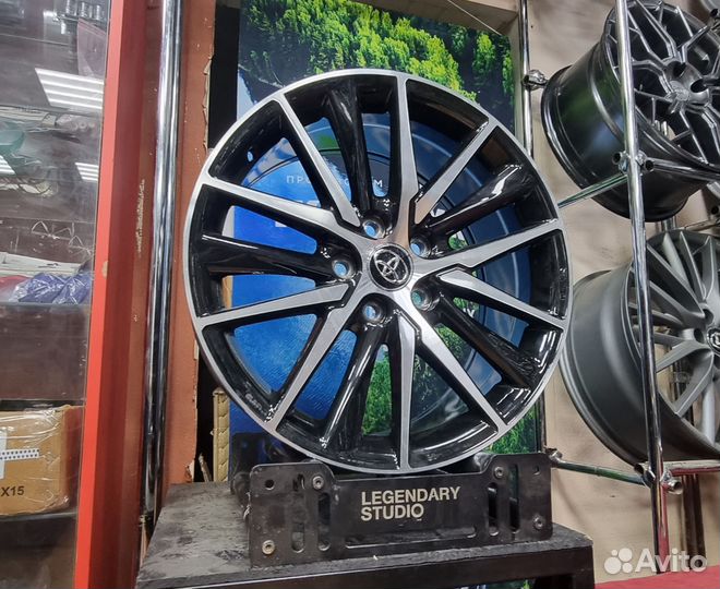 Диски новые R18 Toyota 5x114.3