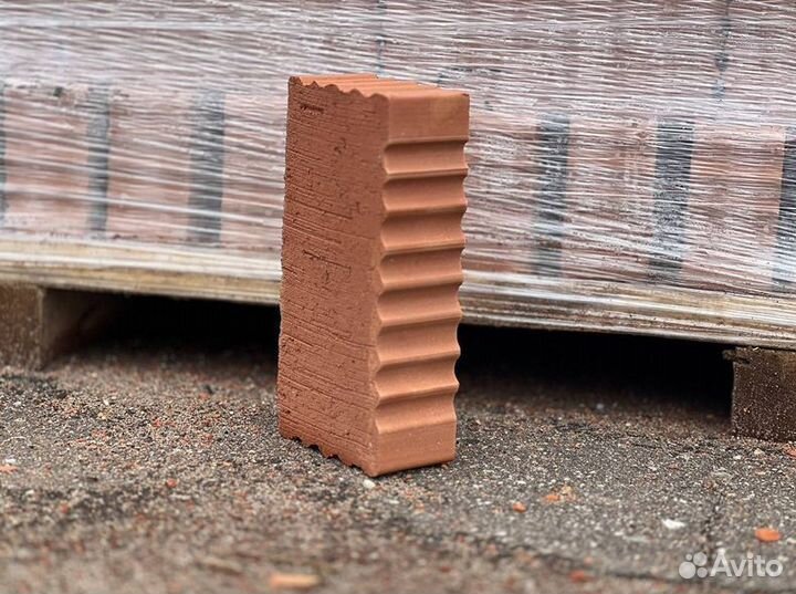 Кирпич красный