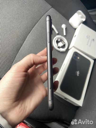 iPhone 11, 64 ГБ