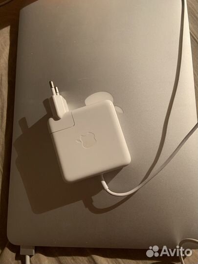 Macbook pro 13 early 2015 retina