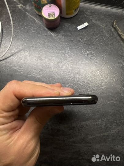 iPhone X, 256 ГБ