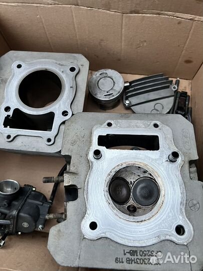 Головка клапанов с поршневой 172fmm, карб pe30