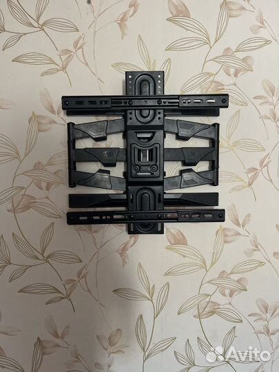 Кронштейн для телевизора поворотный