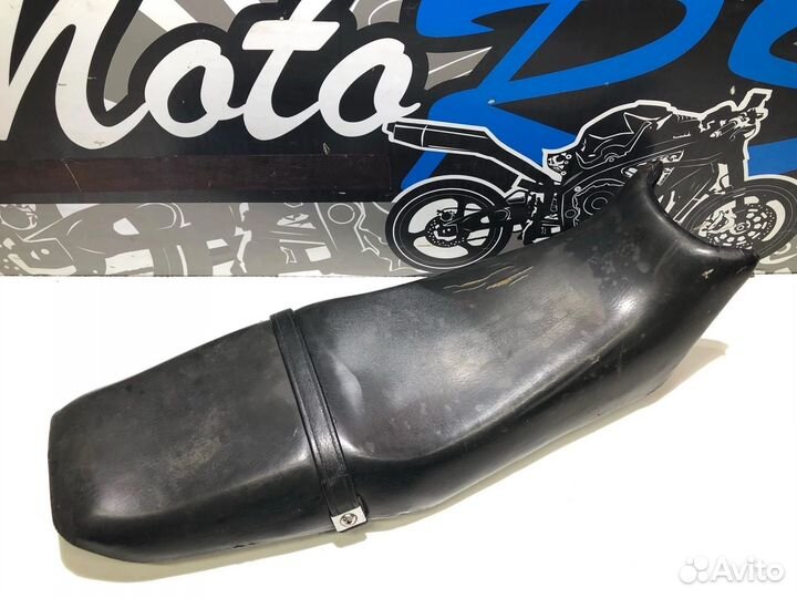 Сидение Yamaha FZ 250 Phazer 1985г