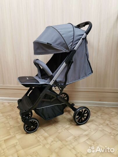Прогулочная коляска Luxmom V3 новая