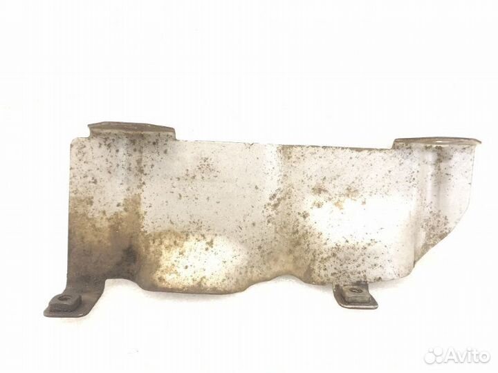 Тепловой экран правый Audi A6 C6 2.4 BDW 2010