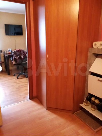 2-к. квартира, 50 м², 1/3 эт.