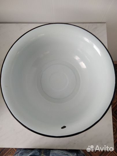 Тазы эмалированные