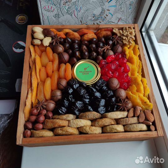 Подарочные боксы на праздники