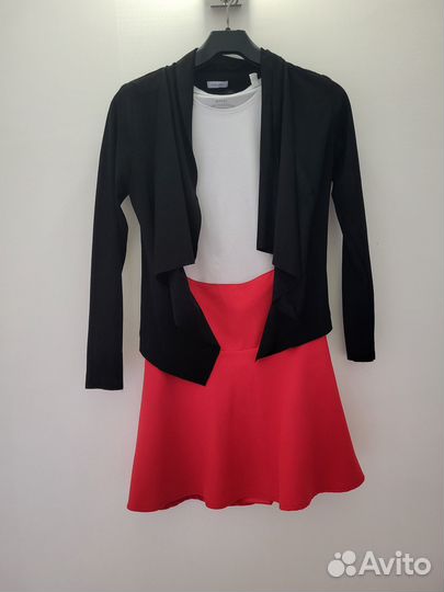 Юбка красная 44р