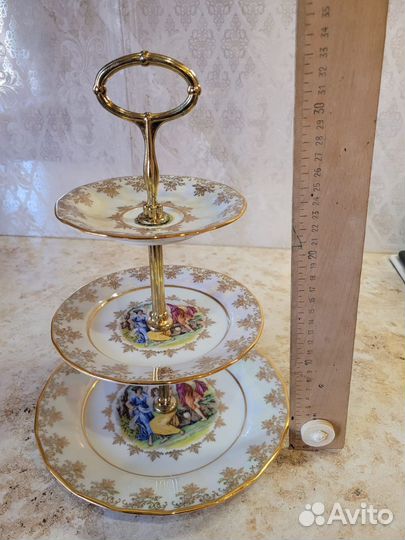 Фарфоровая этажерка мадонна Чехословакия