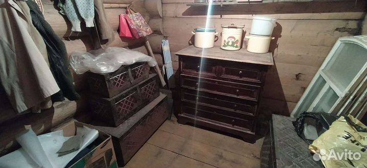 Сундуки и комод