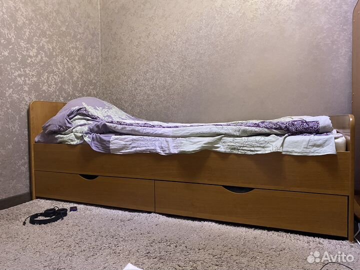 Кровать стол