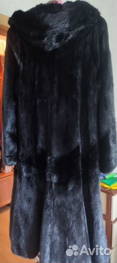 Продам норковую шубу
