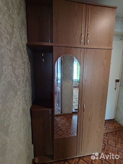 Шкаф для прихожей