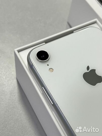 iPhone Xr, 64 ГБ