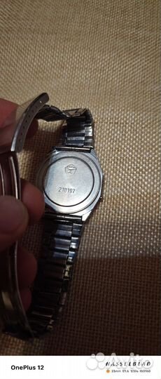 Часы наручные винтажные