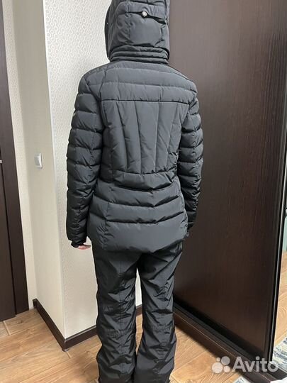 Пуховик и брюками женский