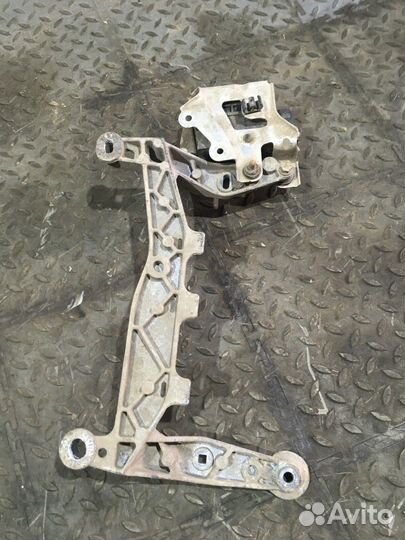 Блок клапанов пневмоподвески (Volkswagen Touareg)