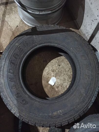 Dunlop Grandtrek AT1 245/70 R16