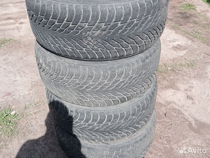Nokian Tyres Hakkapeliitta R3 245/45 R19