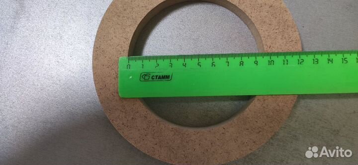 Акустические проставки в авто