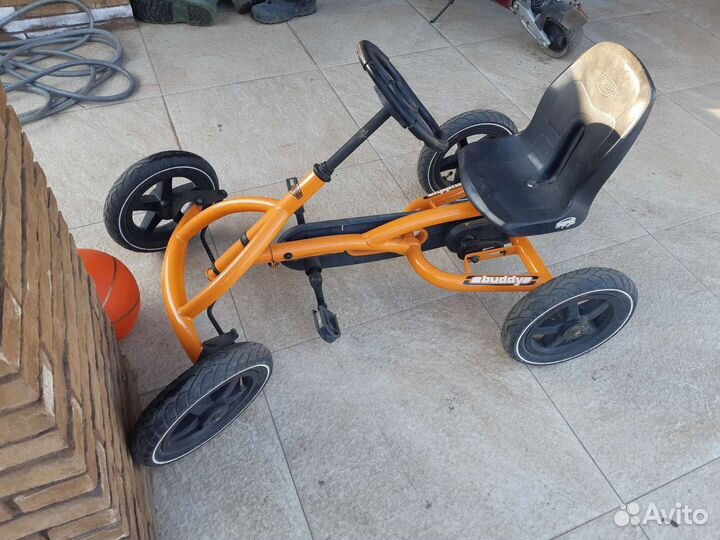 Детский веломобиль