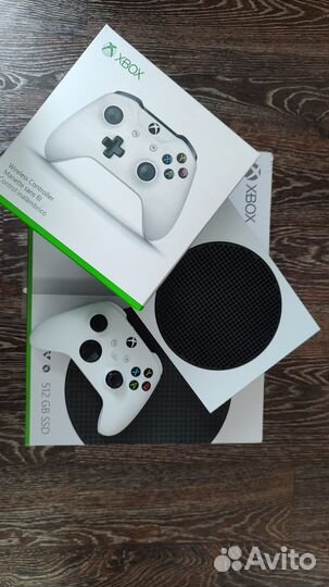 Xbox series s 512gb 2 геймпада