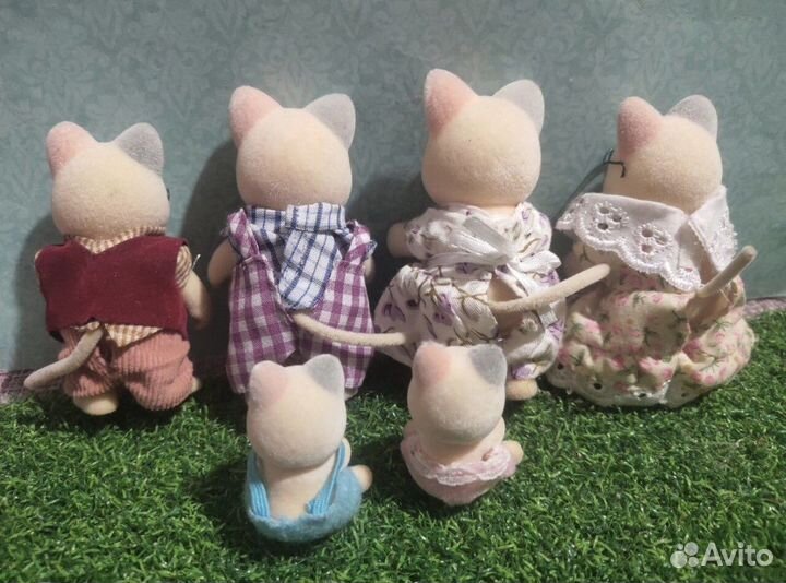 Sylvanian families Whisker Cat с разноц ушкам
