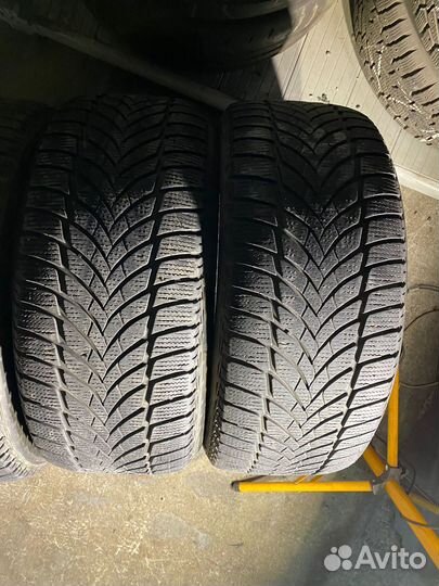 Goodyear UltraGrip Ice 2 235/45 R18 98T