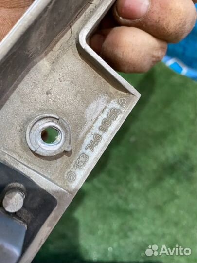 Накладка крышки багажника Mercedes-Benz Ml W163