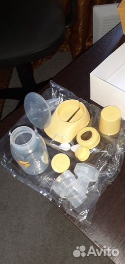 Молокоотсос Mini electric (medela)