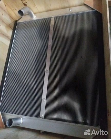 Радиатор водяной Hyundai R320LC-7C