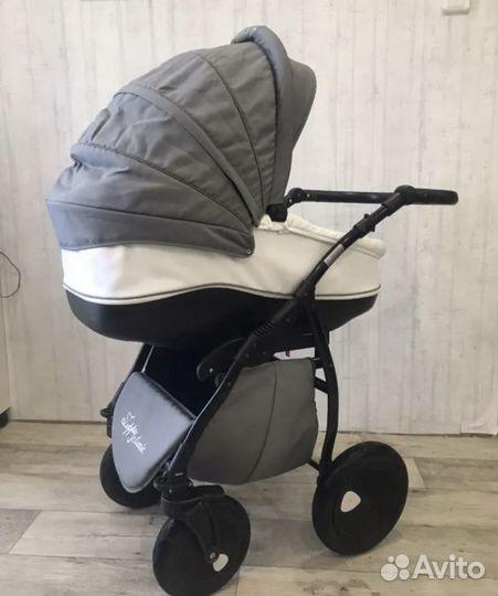 Коляска Zippy Classic 3 в 1