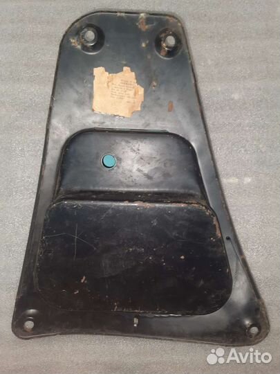 Бардачок правый Иж Юпитер 3,4 Планета 3,4