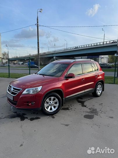 Volkswagen Tiguan 2.0 AT, 2010, 221 800 км