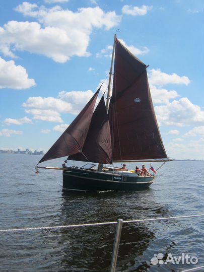 Английская парусно-моторная яхта Cornish Crabber