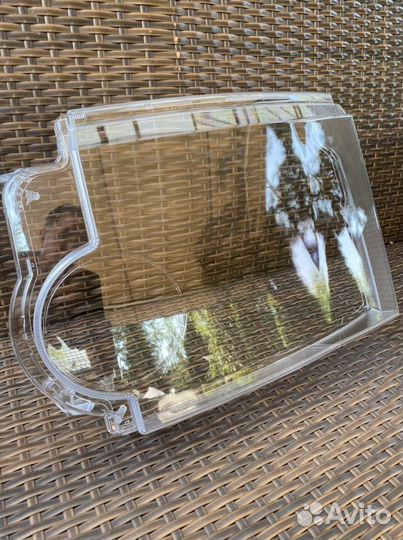 Стекло фары Land Rover Discovery 3 (2004-2009)